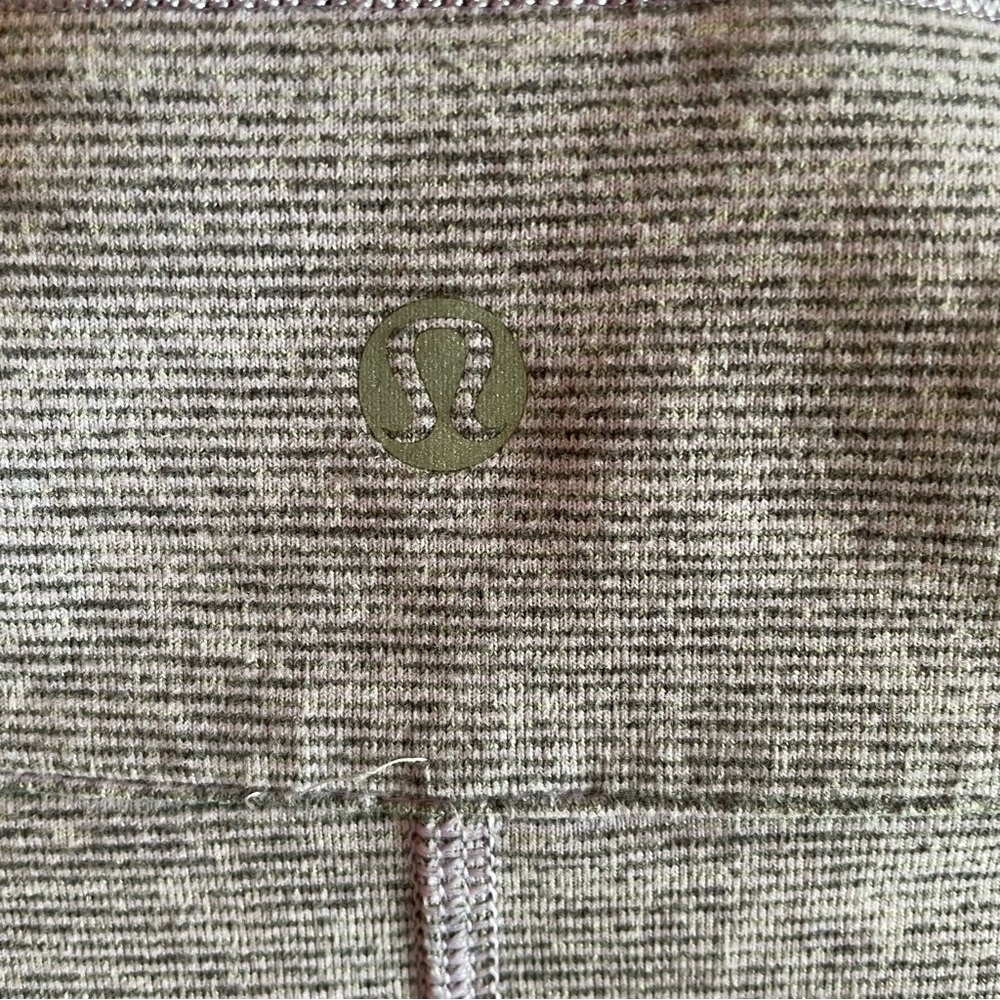 Lululemon Athletica Run Full Tilt Lilac Half zip Pullover - Picture 9 of 11
